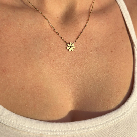 Daisy Flower Necklace