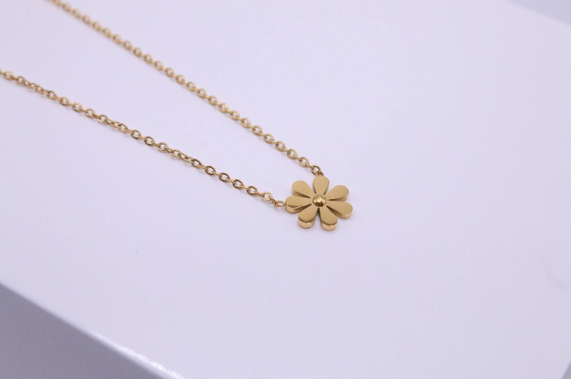 Daisy Flower Necklace